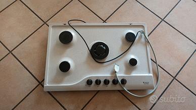 Gas 5 fuochi Hotpoint Ariston