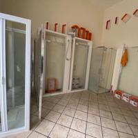 Box doccia. Fino ad esaurimento scorte