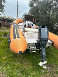 Gommone bat 5 metri con motore Yamaha 40/60