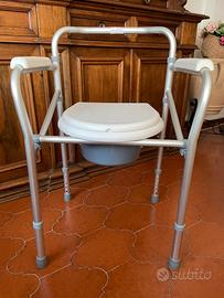 Sedia comoda pieghevole in alluminio per WC/Doccia