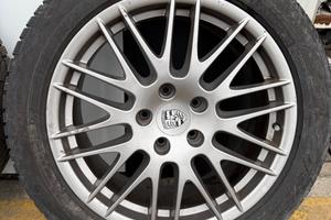 CERCHI E GOMME PORSCHE CAYENNE R20