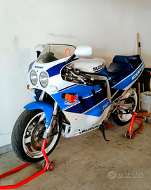 Suzuki GSXR 750 1990 SACS