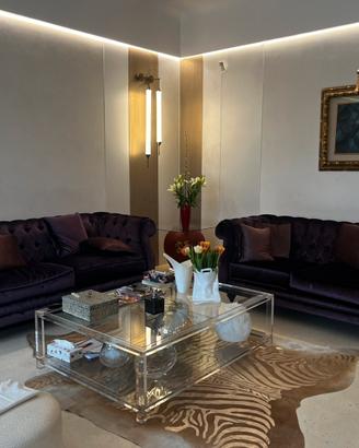 Coppia di divani di design in velluto e seta