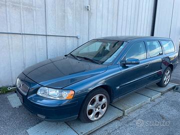 RICAMBI PER VOLVO V70 - ANNO 2006 - 2.4 - D - 20V 