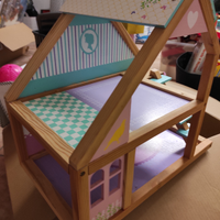 Casetta bambole in legno