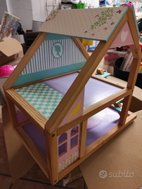 Casetta bambole in legno