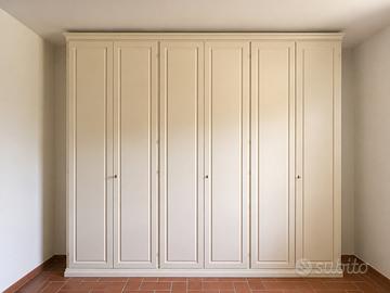 Armadio in legno massello 290x260cm
