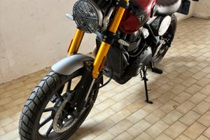 Triumph Scrambler 400X 3800km e accessori