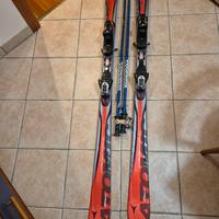 Sci da discesa libera Atomic