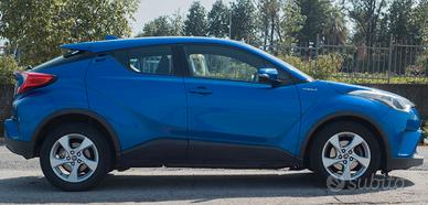 Toyota c-hr (2016-2023) - 2019