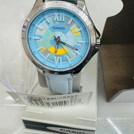 Orologio Casio con cinturino in pelle azzurra