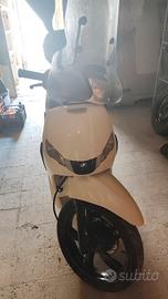 tweet 125   per info whatsapp 3791207403