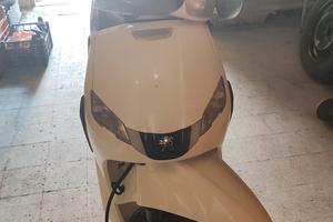 tweet 125   per info whatsapp 3791207403