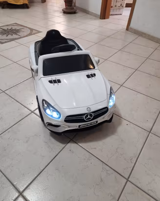 Macchina elettrica bambino