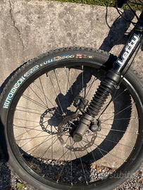 bicicletta mountain bike