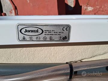 vasca Jacuzzi idromassaggio come nuova