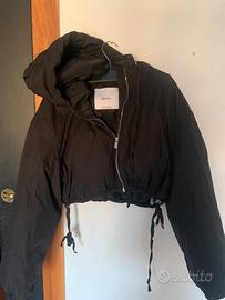 Giubbotto corto Bershka nero