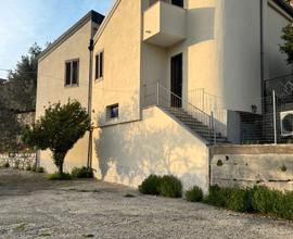 Casa indipendente nel borgo di terravecchia