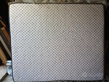 Materasso matrimoniale 