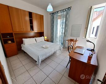 FRONTE MARE, GANZIRRI-CAPO PELORO, 5 persone