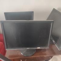 monitor asus 17 e 22 pollici