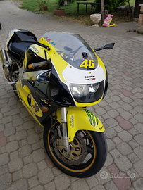 Suzuki srad 750 del 2000