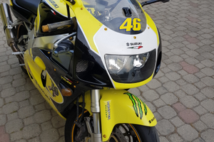 Suzuki srad 750 del 2000