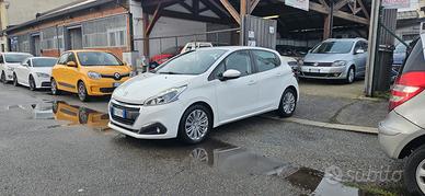 Peugeot 208 PureTech 82 5p. GPL Allure