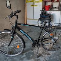 bicicletta uomo praticamente nuova