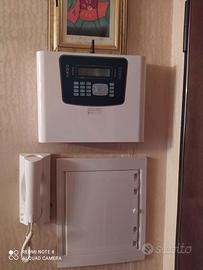 INSTALLAZIONE IMPIANTI DI ALLARME / ANTINTRUSIONE