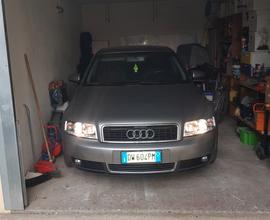 AUDI A4 3ª serie - 2004