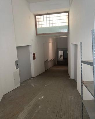 Immobile di 450 m² con più di 5 locali a Roma