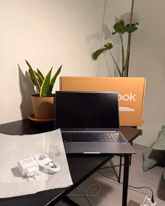 Samsung Galaxy Book 4 (Processore Intel Core i3)