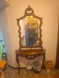 Consolle più specchio decorato...prezzo trattabile