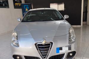 Alfa Romeo Giulietta 1.4 benzina 2011 CON GARANZIA