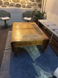 Tavolo allungabile in legno 