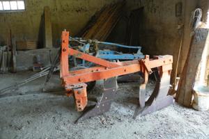 Aratro sospeso, aratro a carrello, fresa e ranghin