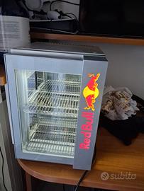 Frigovetrina Red Bull baby cooler 2020