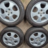 cerchi da 15 Opel Corsa con gomme estive 