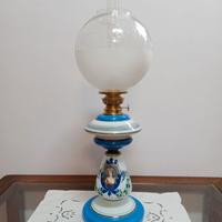 Lampada a petrolio stile Vittoriano