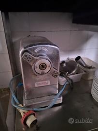 Tritacarne e verdura professionale per ristorazion