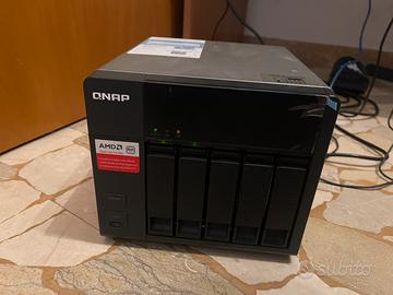 Qnap Ts-563 8Gb con nr.2 Dischi Wd Red 3Tb