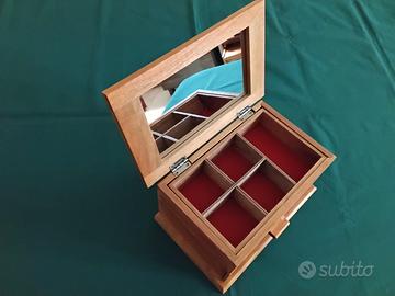 porta gioie vintage in legno 