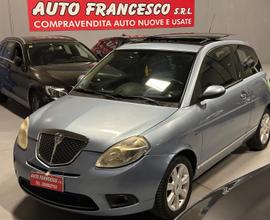 Lancia Ypsilon 1.3 MJT 75 CV Oro