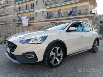 Ford FOCUS ACTIVE 1.5 DIESEL 120 CV **100.000 KM**