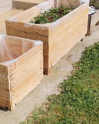Fioriere in legno spesso 