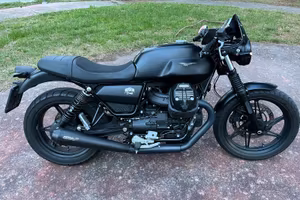 Moto Guzzi V7-850 Stone - Racer