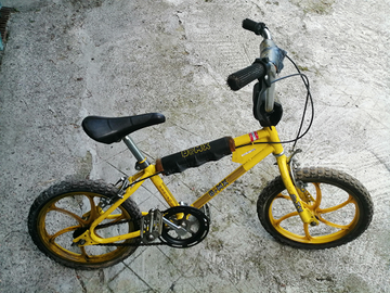 BMX bicicletta