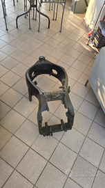 Telaio gsxr 750 k9 con targa e documenti