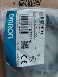 Sensore fotoelettrico Omron E3Z-R81 2m